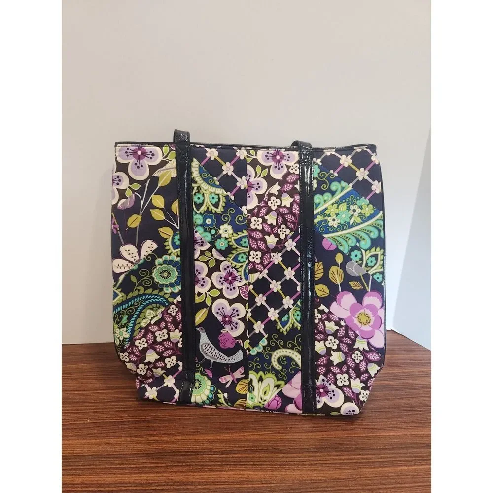 RETIRED VERA BRADLEY TALL TOTE FLORAL NIGHTINGALE PURPLE BLACK FLORAL‎ PURSE